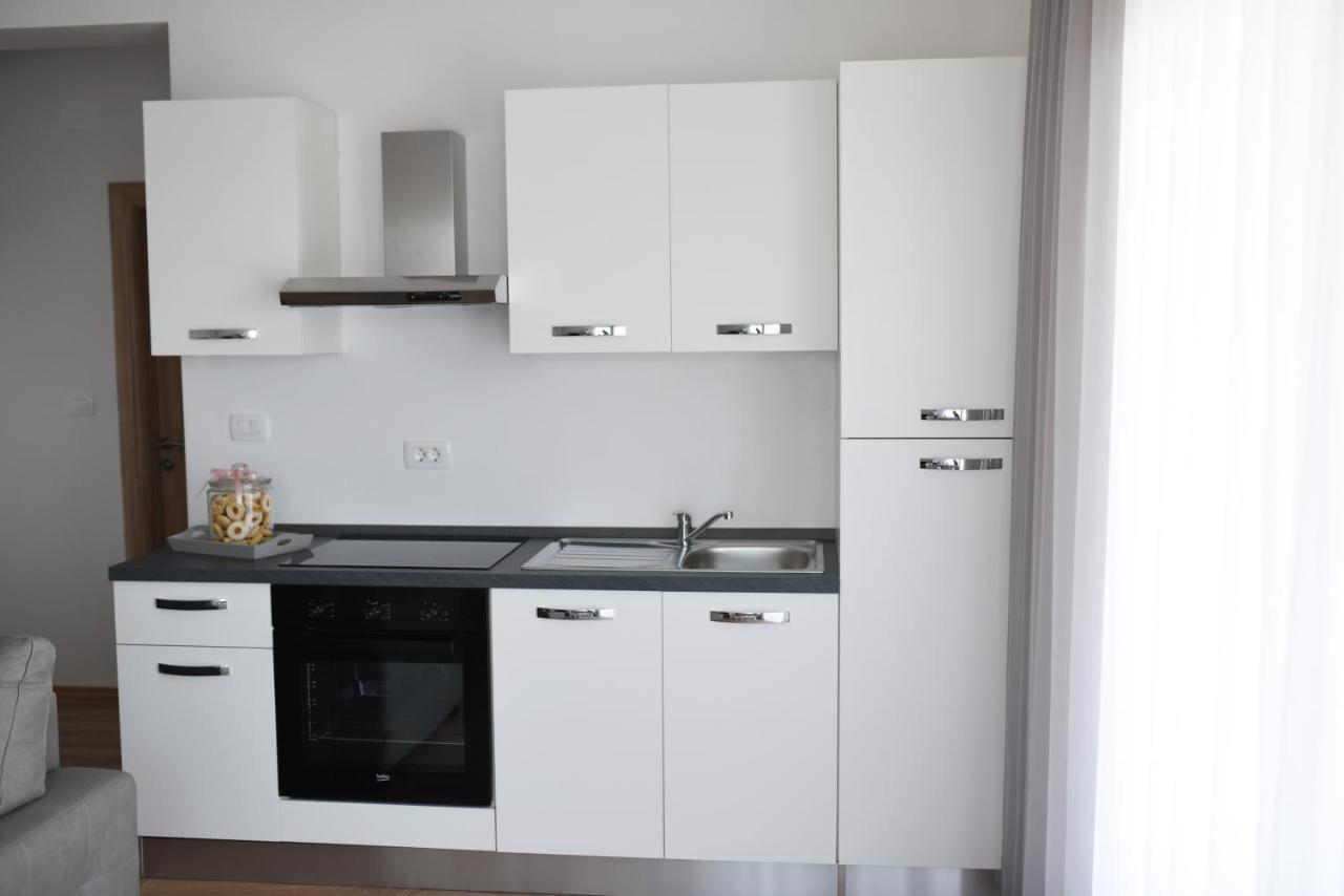 B1Villa Srima Εξωτερικό φωτογραφία