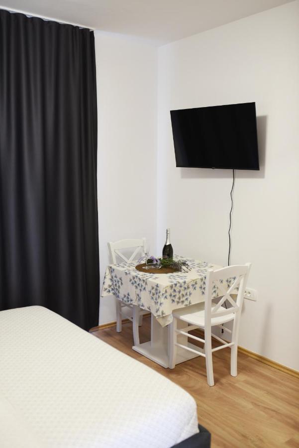 B1Villa Srima Εξωτερικό φωτογραφία