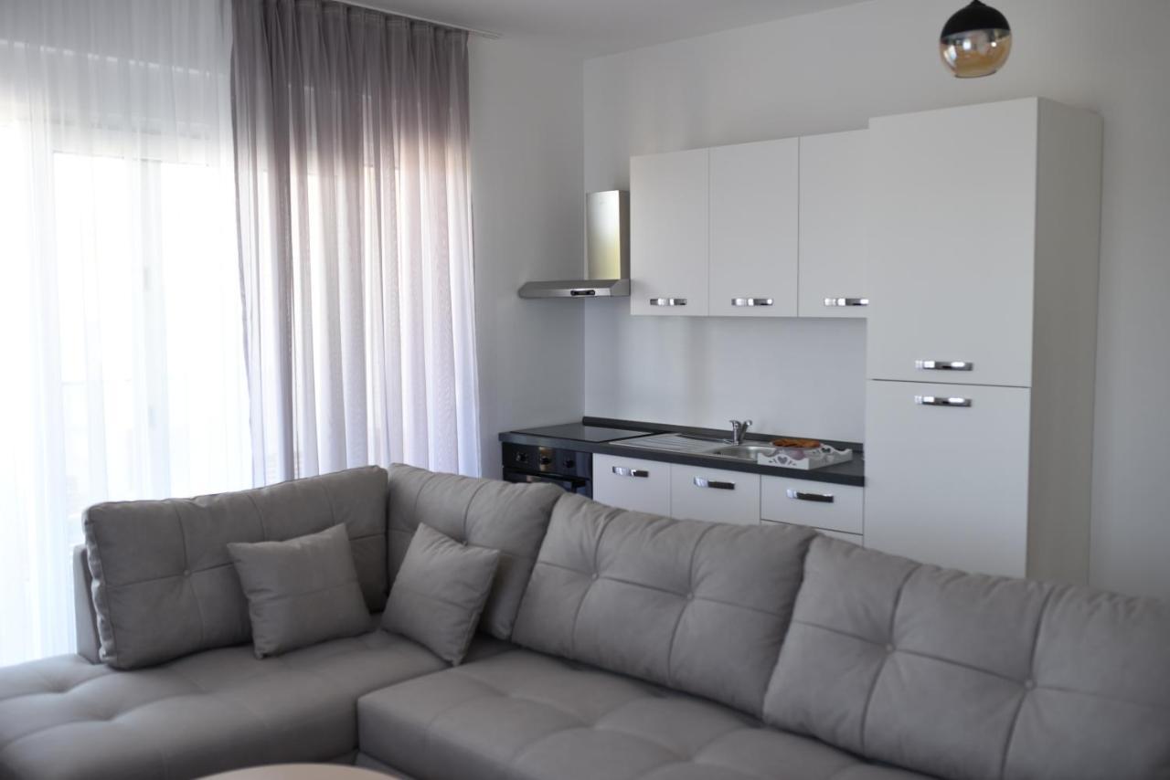 B1Villa Srima Εξωτερικό φωτογραφία
